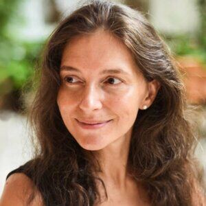 Meet your Posher, Mia